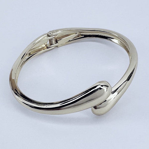 Trendy Elegant Water Drop Design Cuff Bracelet