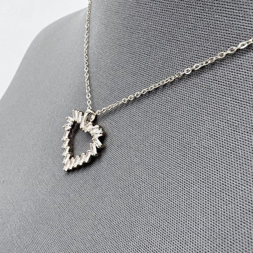 Secret Box Dainty Heart Shape Pendant Necklace