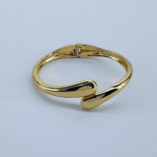 Trendy Elegant Water Drop Design Cuff Bracelet