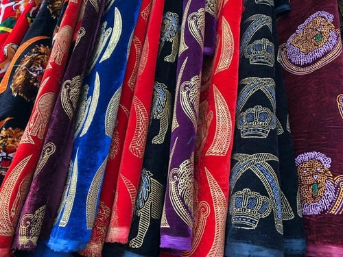 Isiagu Men’s Shirt With Free Jewelry